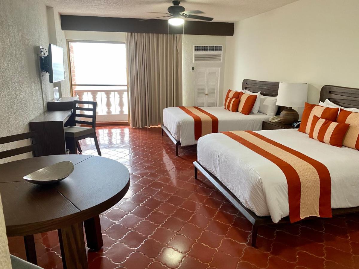 פוארטו ואלארטה Costa Sur Resort & Spa מראה חיצוני תמונה