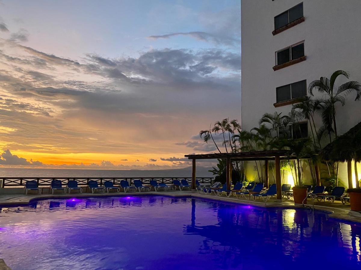 פוארטו ואלארטה Costa Sur Resort & Spa מראה חיצוני תמונה