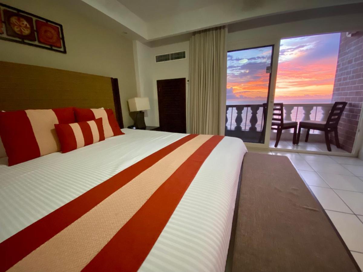פוארטו ואלארטה Costa Sur Resort & Spa מראה חיצוני תמונה